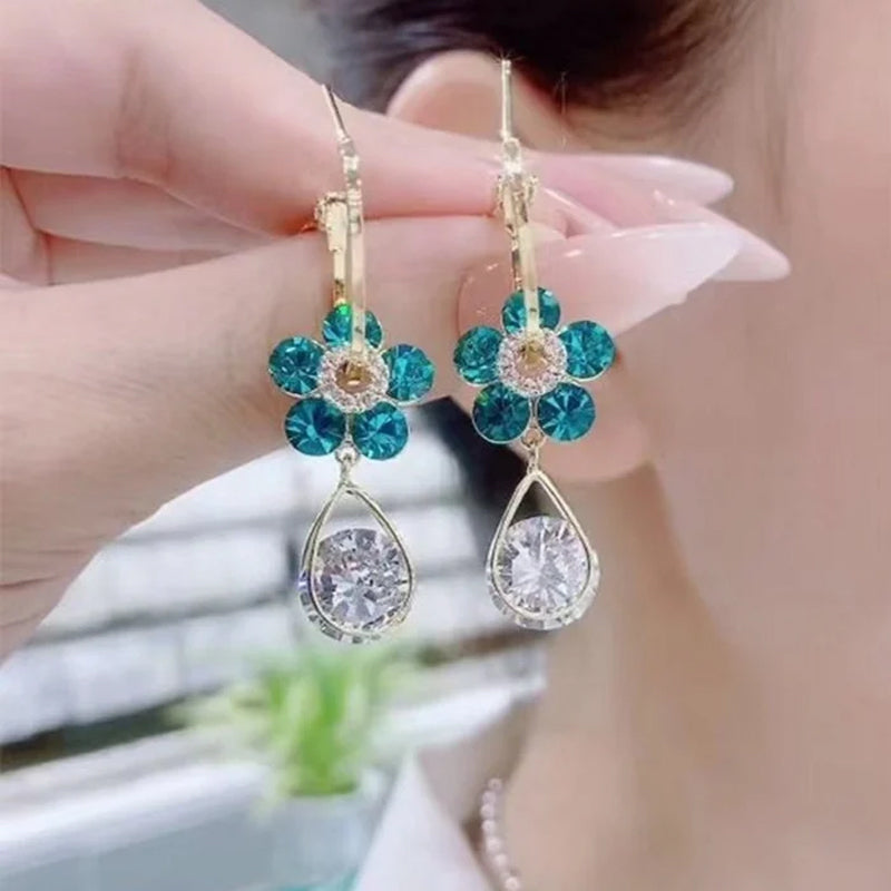 Simple Zircon Flower Earrings