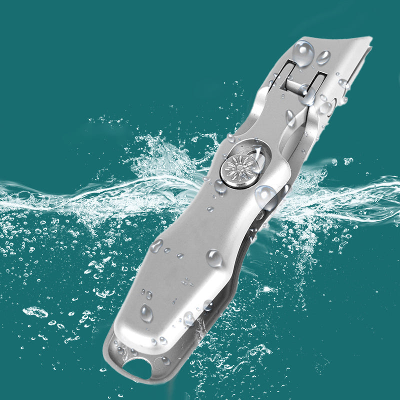 Large opening oblique nail clippers